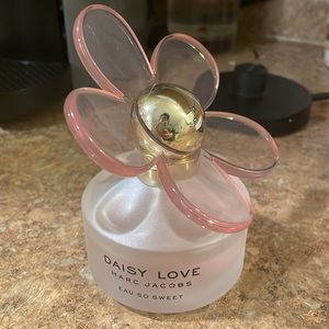 Marc jacobs daisy love perfume